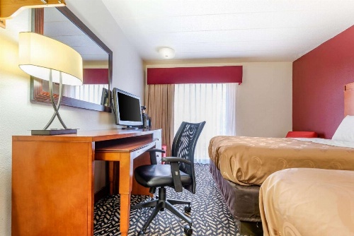 Quality Inn image 8